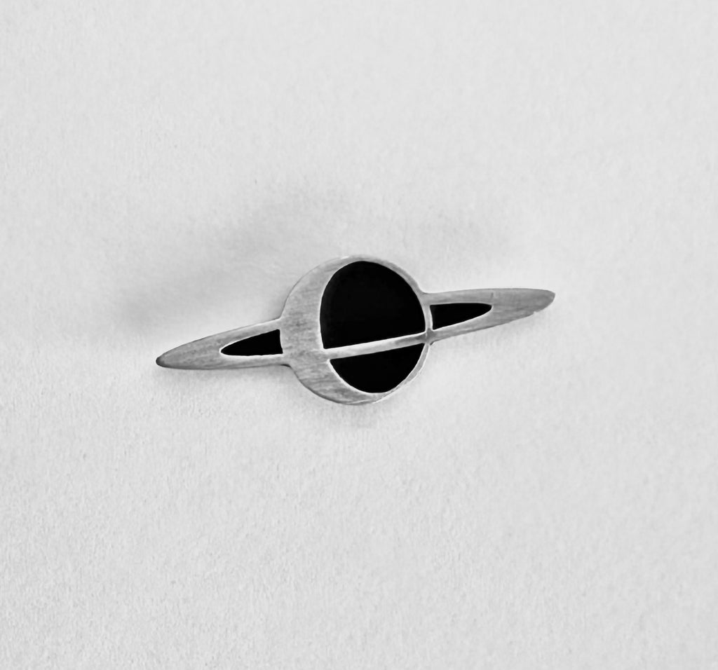 Saturn Pin