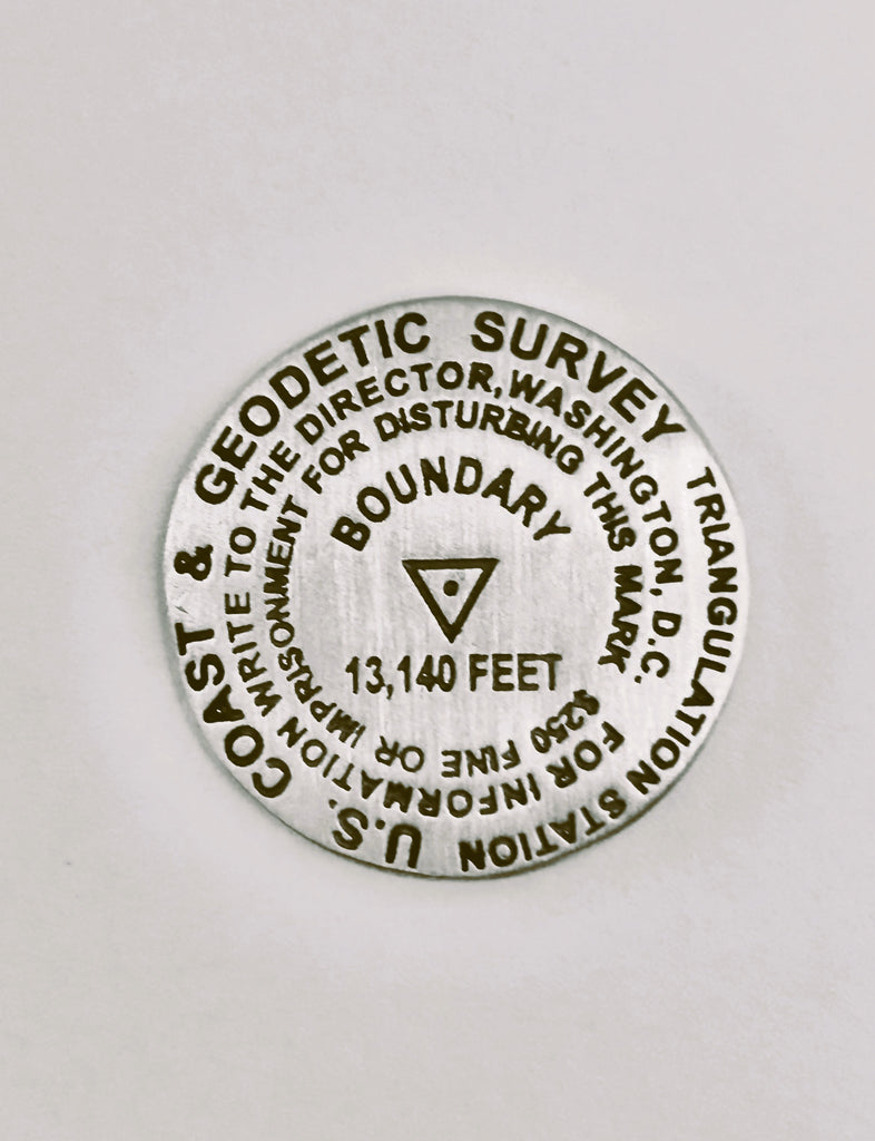 Boundary Peak Magnet