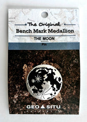 Moon pin
